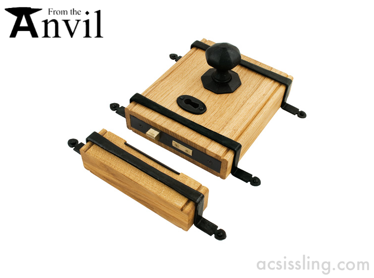 From The Anvil 33005 P/Coat Oak Box Lock Octagonal Knob Black 