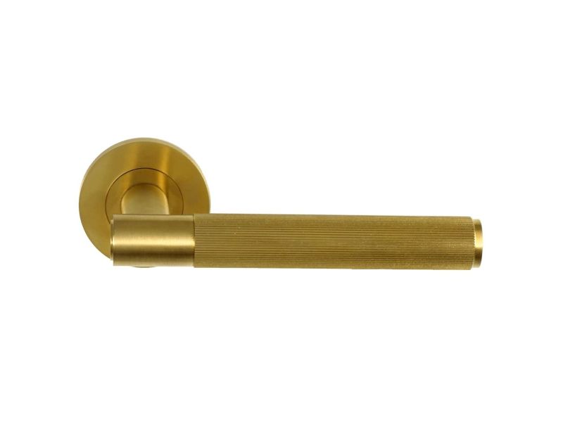 Alexander & Wilks - AW222 Spitfire Reeded Lever on Round Rose 